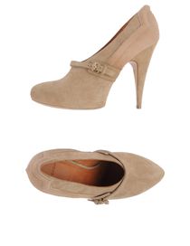 GIVENCHY - Closed-toe slip-ons