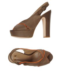 JFK - Sandals