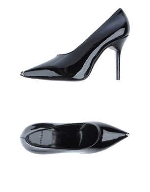 GIVENCHY - Closed-toe slip-ons