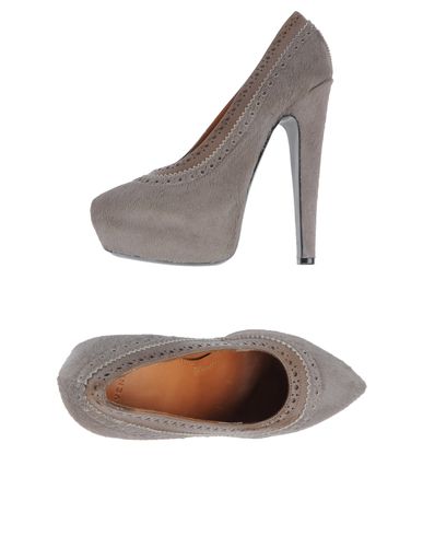 ZOOM GIVENCHY - Closed-toe slip-ons