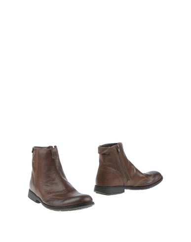 ZOOM CAMPER - Ankle boots