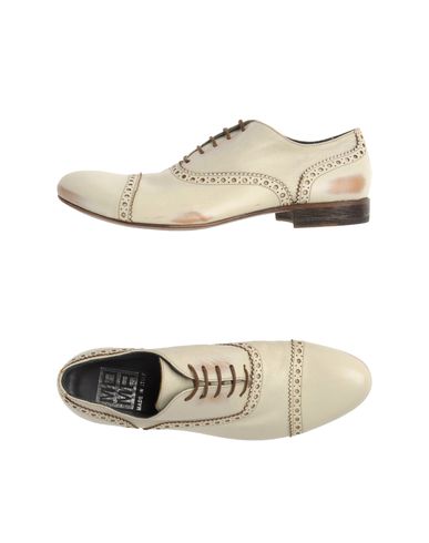 ZOOM MOMA - Lace-up shoes