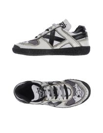 MUNICH - Sneaker