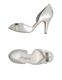 PEDRO GARCÍA - Closed-toe slip-ons