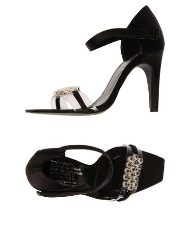 ZOOM PEDRO GARCÍA - High-heeled sandals