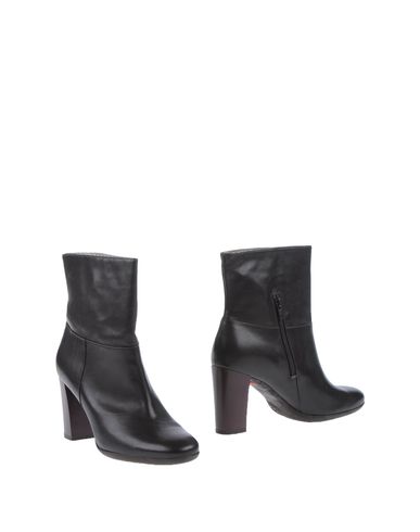 ZOOM CAMPER - Ankle boots