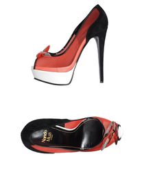 NANDO MUZI - Closed-toe slip-ons