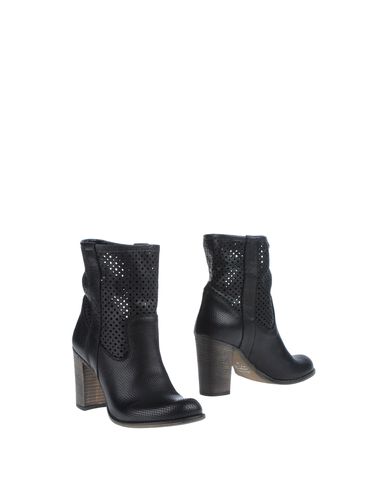 ZOOM LOFT - Ankle boots