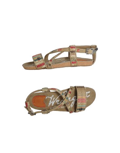 ZOOM WRANGLER - Sandals