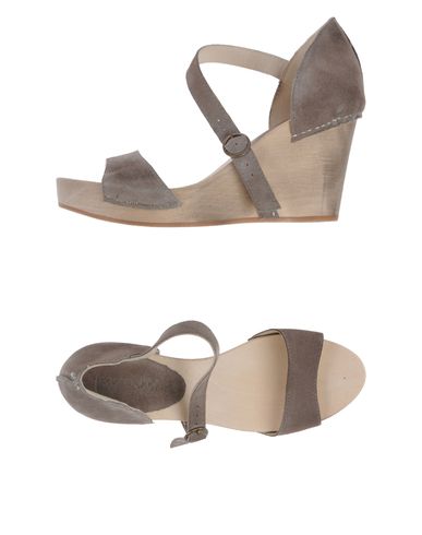 ZOOM ROSAMUNDA - Sandals