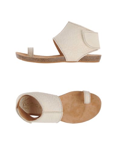 ZOOM PEDRO GARCÍA - Sandals