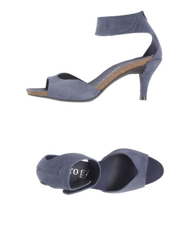ZOOM PEDRO GARCÍA - High-heeled sandals