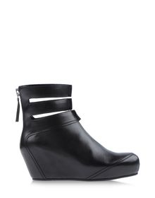 Ankle boots - CAMILLA SKOVGAARD