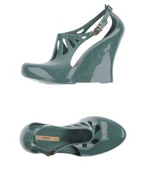 MELISSA - Closed-toe slip-ons