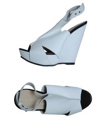 C'N'C' COSTUME NATIONAL - Sandals