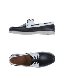 THE LAB - Moccasins