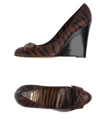MOSCHINO CHEAPANDCHIC - Closed-toe slip-ons