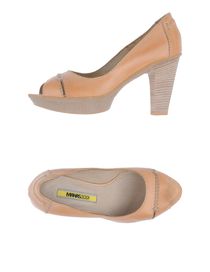 MANAS - Closed-toe slip-ons
