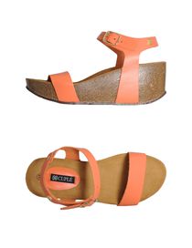 CUPLÉ - Sandals