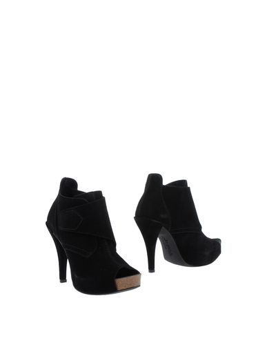 ZOOM PEDRO GARCÍA - Ankle boots