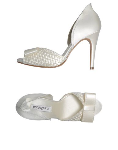 ZOOM PEDRO GARCÍA - Pumps with open toe