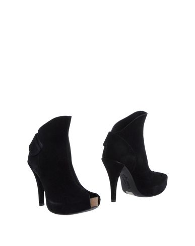 ZOOM PEDRO GARCÍA - Ankle boots