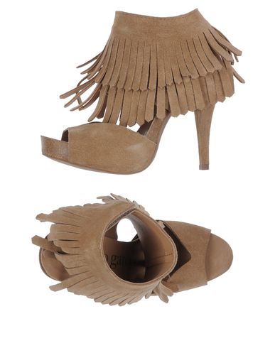 ZOOM PEDRO GARCÍA - Platform sandals