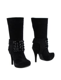 PEDRO GARCÍA - Ankle boots