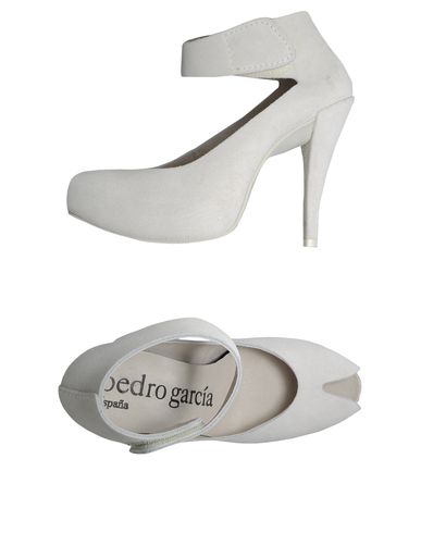 ZOOM PEDRO GARCÍA - Pumps with open toe
