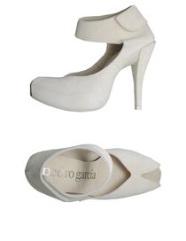 PEDRO GARCÍA - Closed-toe slip-ons