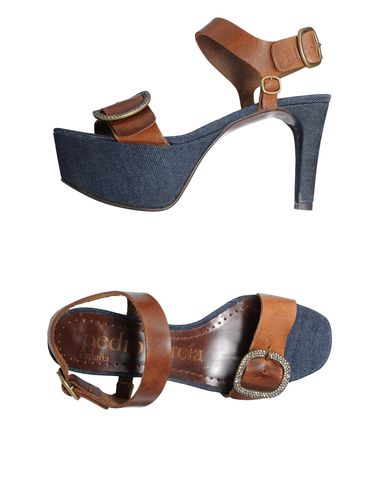 ZOOM PEDRO GARCÍA - Platform sandals
