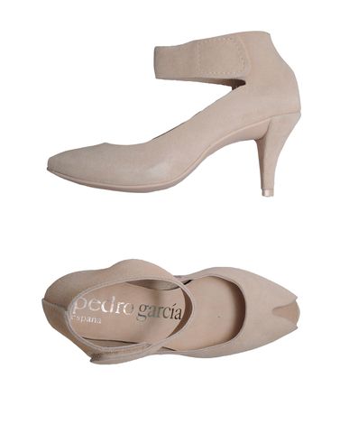 ZOOM PEDRO GARCÍA - Pumps with open toe