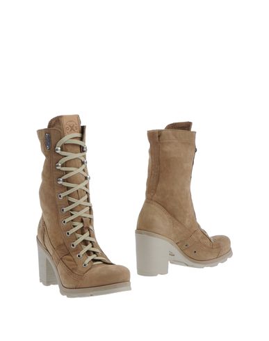 ZOOM O.X.S. - Boots