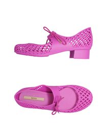 MELISSA - Closed-toe slip-ons