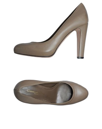 ZOOM GIANVITO ROSSI - Platform pumps