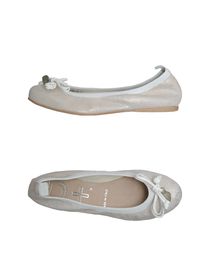 D+ - Ballet flats