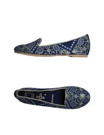 D+ - Moccasins