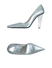 STUART WEITZMAN - Closed-toe slip-ons