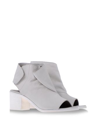 Sandals - LDTUTTLE