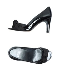 STUART WEITZMAN - Closed-toe slip-ons