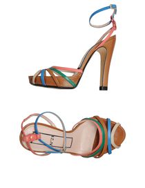 N° 21 - Platform sandals