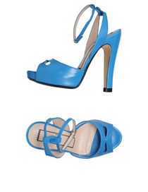 N° 21 - Platform sandals