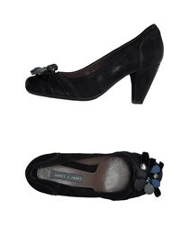 JANET & JANET - Closed-toe slip-ons 