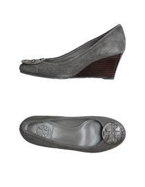 TORY BURCH - Closed-toe slip-ons