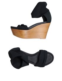 GIANVITO ROSSI - Sandals