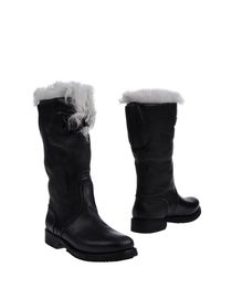 BURBERRY - Boots