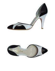 GIANVITO ROSSI - Closed-toe slip-ons