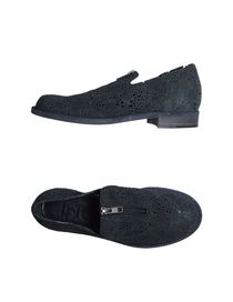 LDTUTTLE - Moccasins