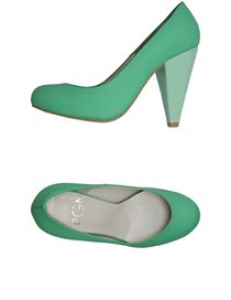 BGN - Closed-toe slip-ons