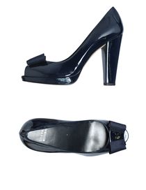 STUART WEITZMAN - Closed-toe slip-ons